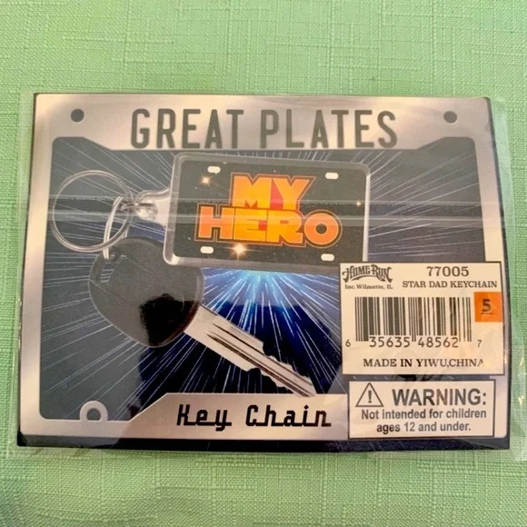 STAR DAD MY HERO Dad Keyring Gift Daddy Birthday Gift STAR WARS THEMED Acrylic - Picture 3 of 3